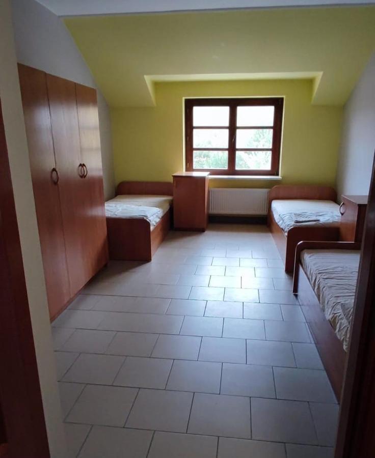 Dom Dworkowa Hostel Kobylka Kamer foto