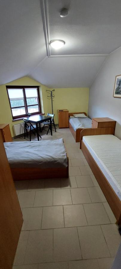 Dom Dworkowa Hostel Kobylka Kamer foto